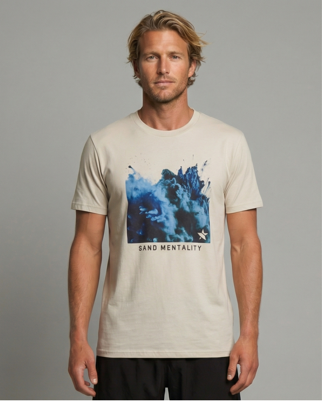 Unisex STAR Signature Print Tee in recycled cotton, perfect for beach volleyball and sustainable summer fashion.