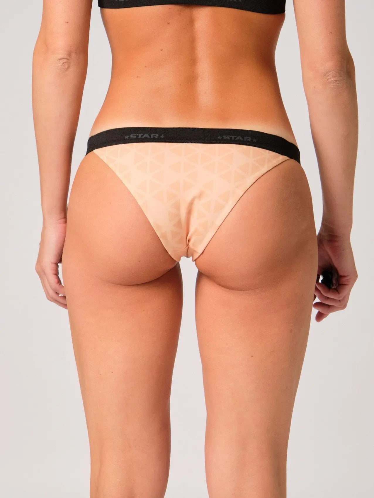 Beach Volley Yellow Sand Meteorite Slip - Bright & Comfortable