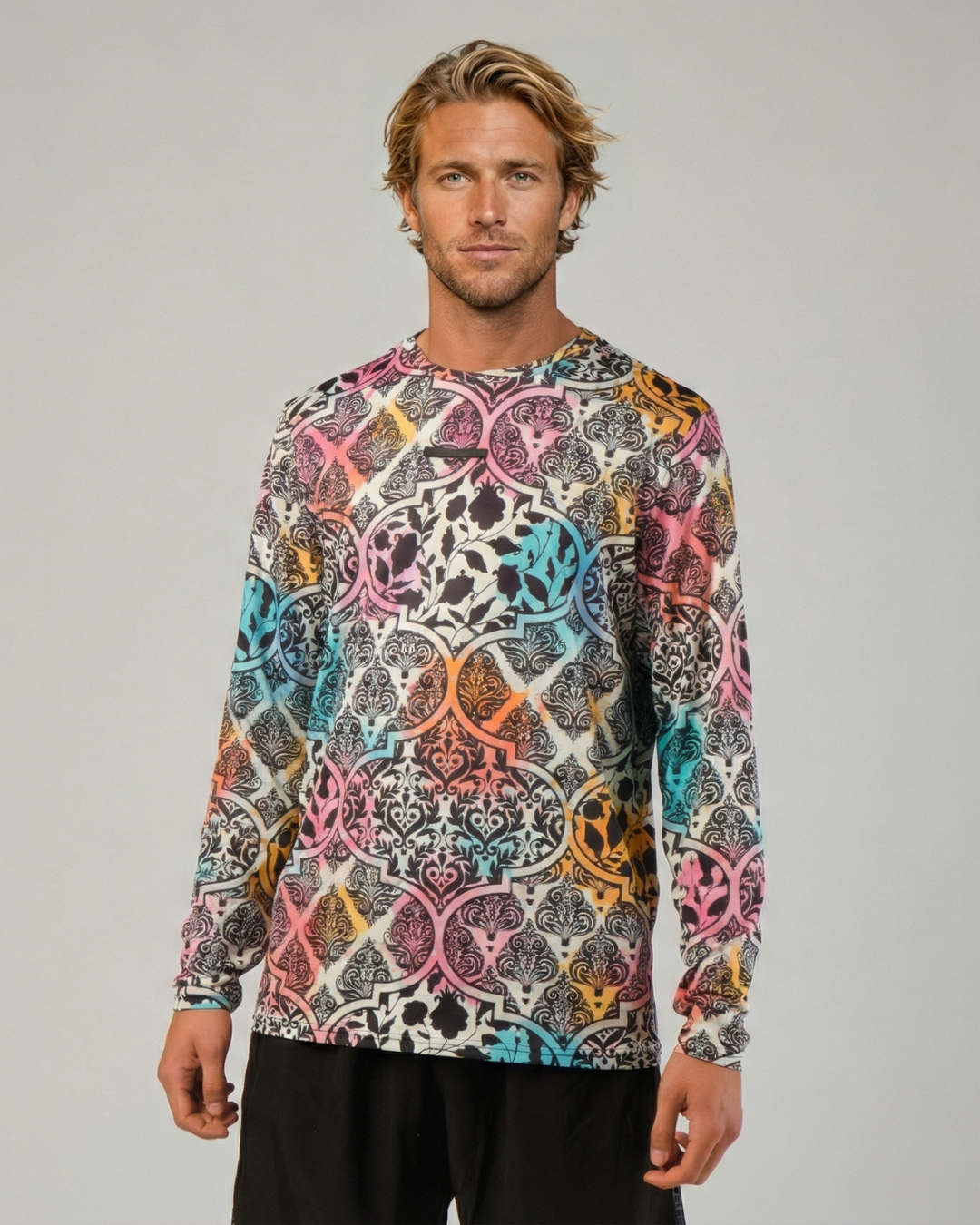 Athlete wearing STAR Beachwear Sirius long sleeve beach volleyball top front view