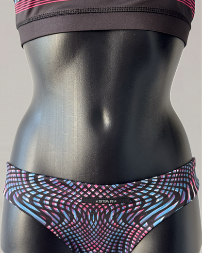 SunSpike Mid-Coverage Slip – Leo
